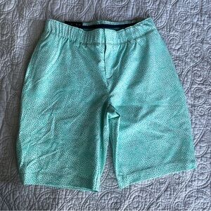 Under Armour Links Printed Mint Green 9” Shorts NWT
